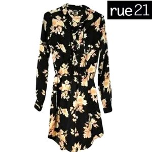 Floral long sleeve light weight black criss cross front dress